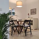 Casa Con Jardin